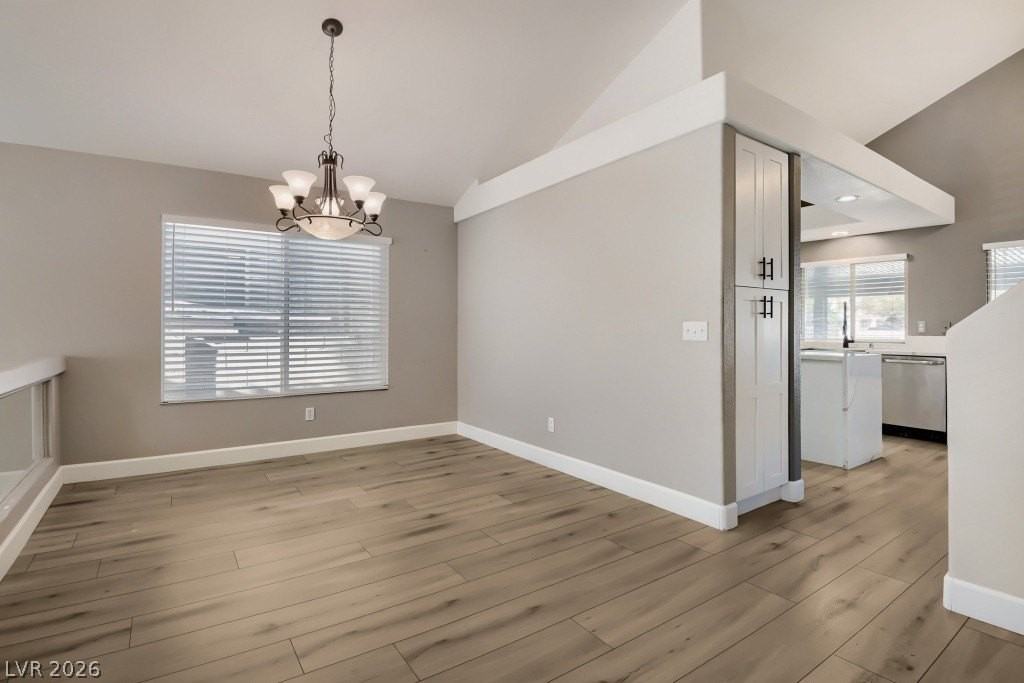 9753 Silver Lasso St - Photo 7 of 31