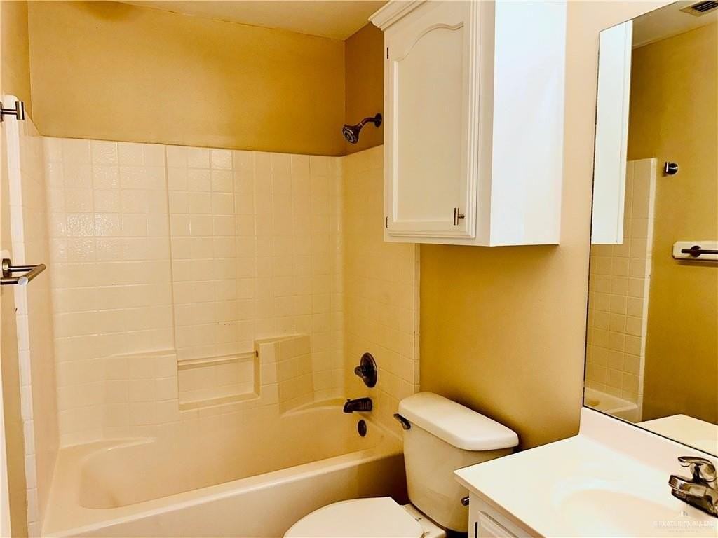 2105 W Western Dr #2 - Photo 7 of 11