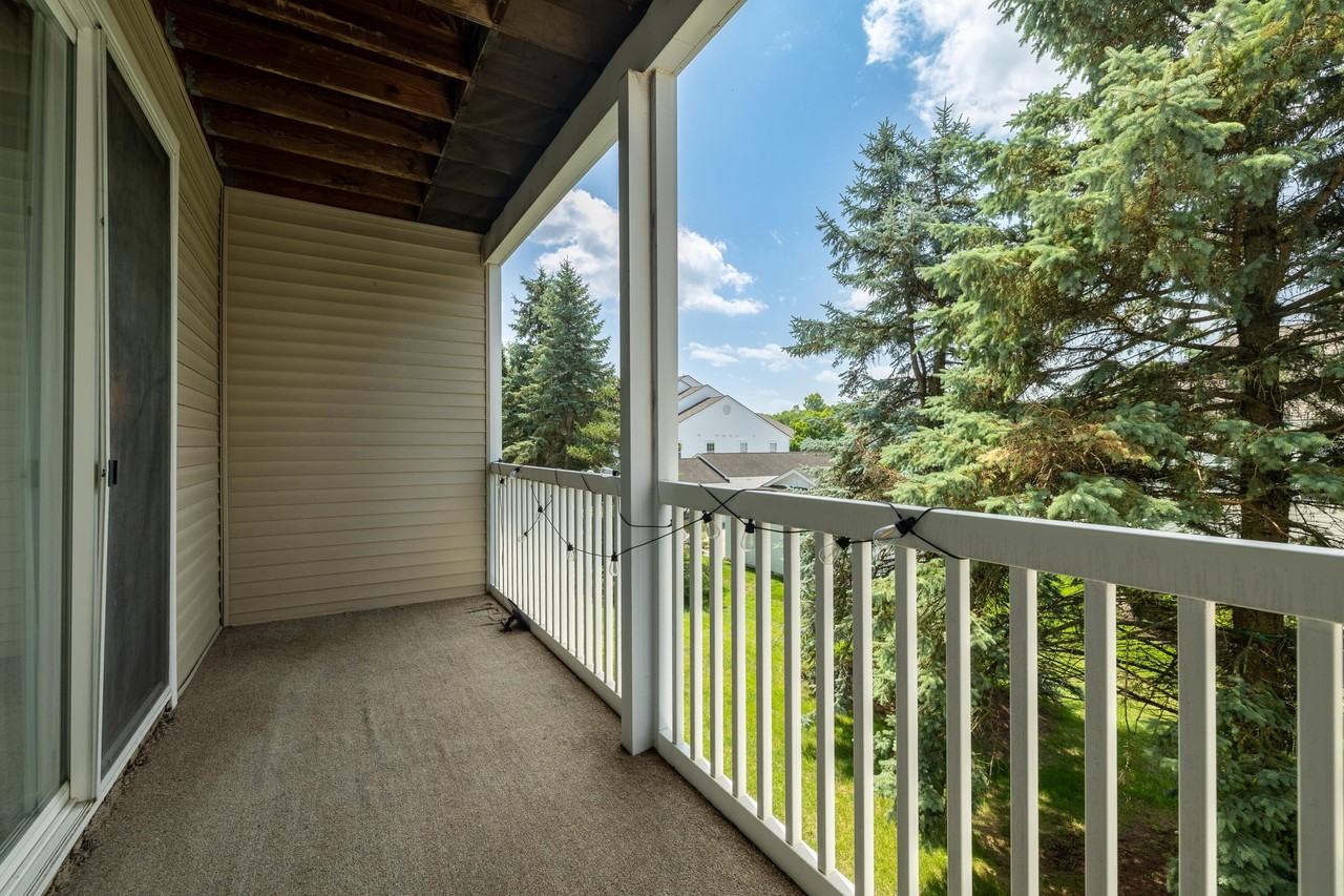 2906 N Knightsbridge Cir - Photo 3 of 35