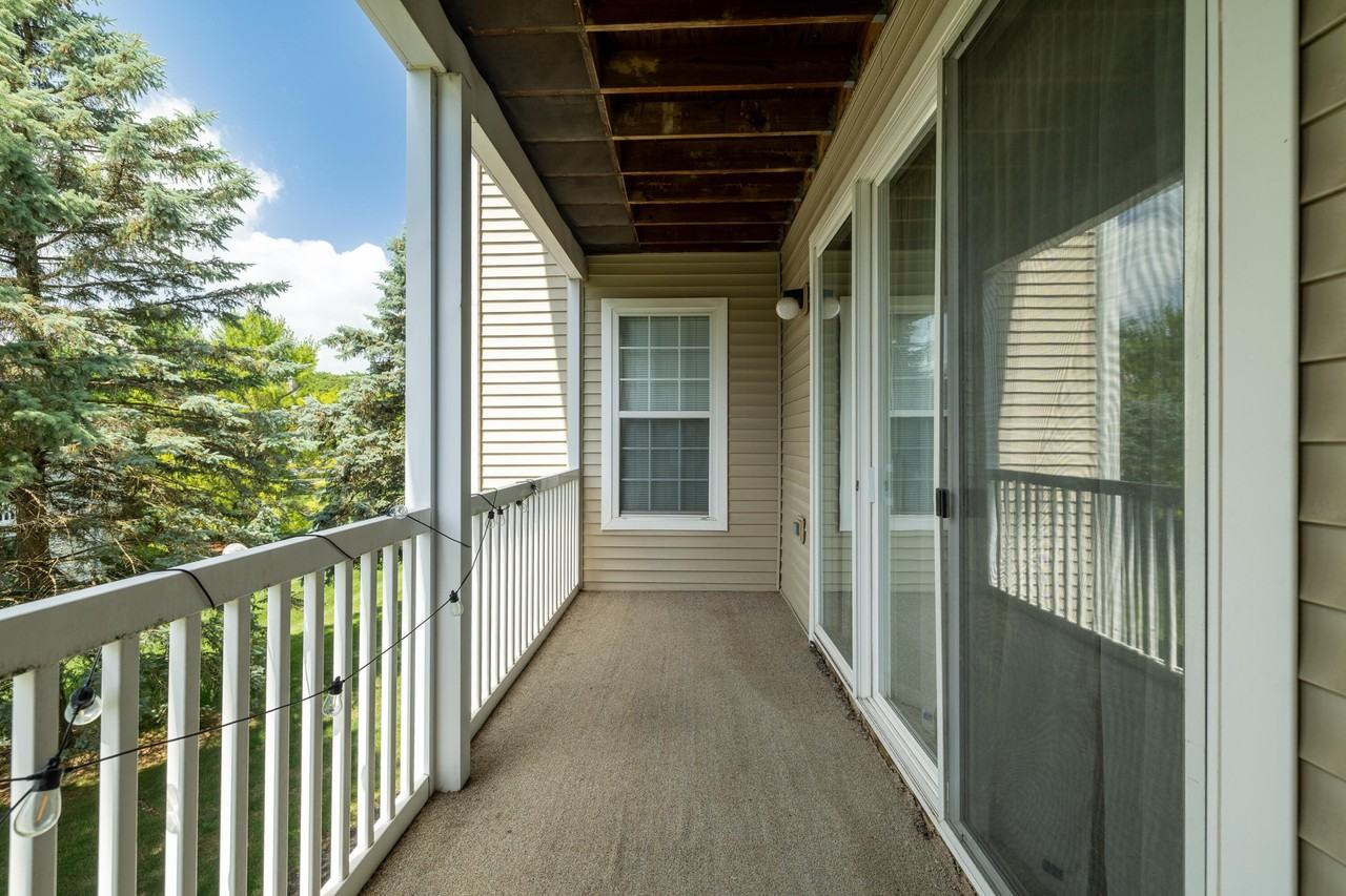 2906 N Knightsbridge Cir - Photo 4 of 35