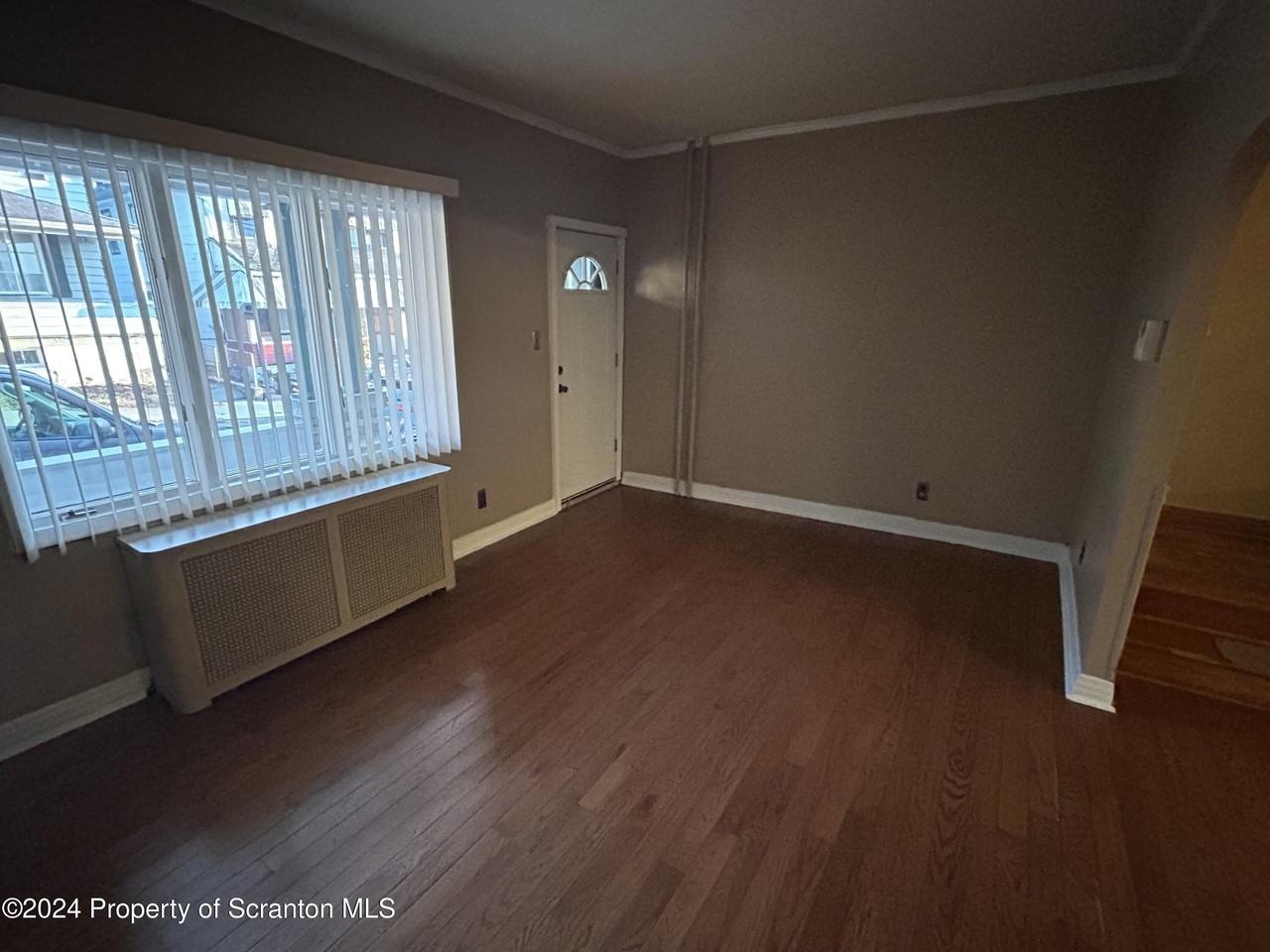 263 S Hancock St - Photo 5 of 31