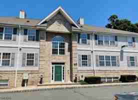 featured image of 124 Union Ave #4