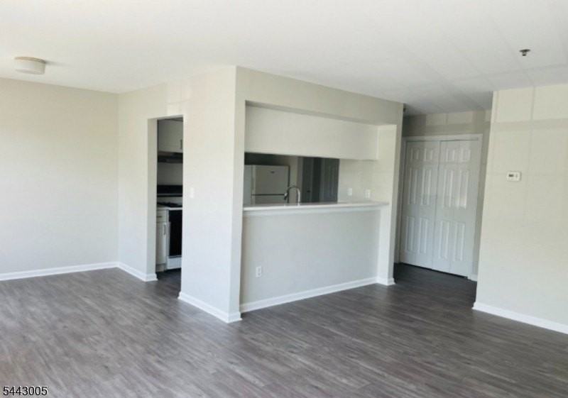 124 Union Ave #4 - Photo 5 of 11