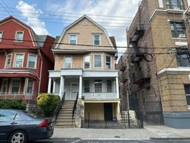 122 Jewett Ave #3 - Photo 1 of 1