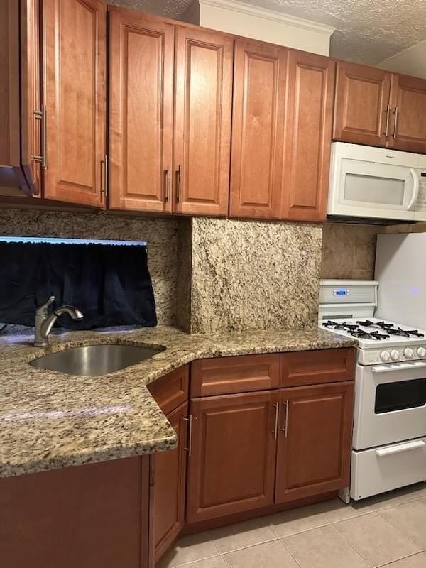 122 Jewett Ave #3 - Photo 4 of 13
