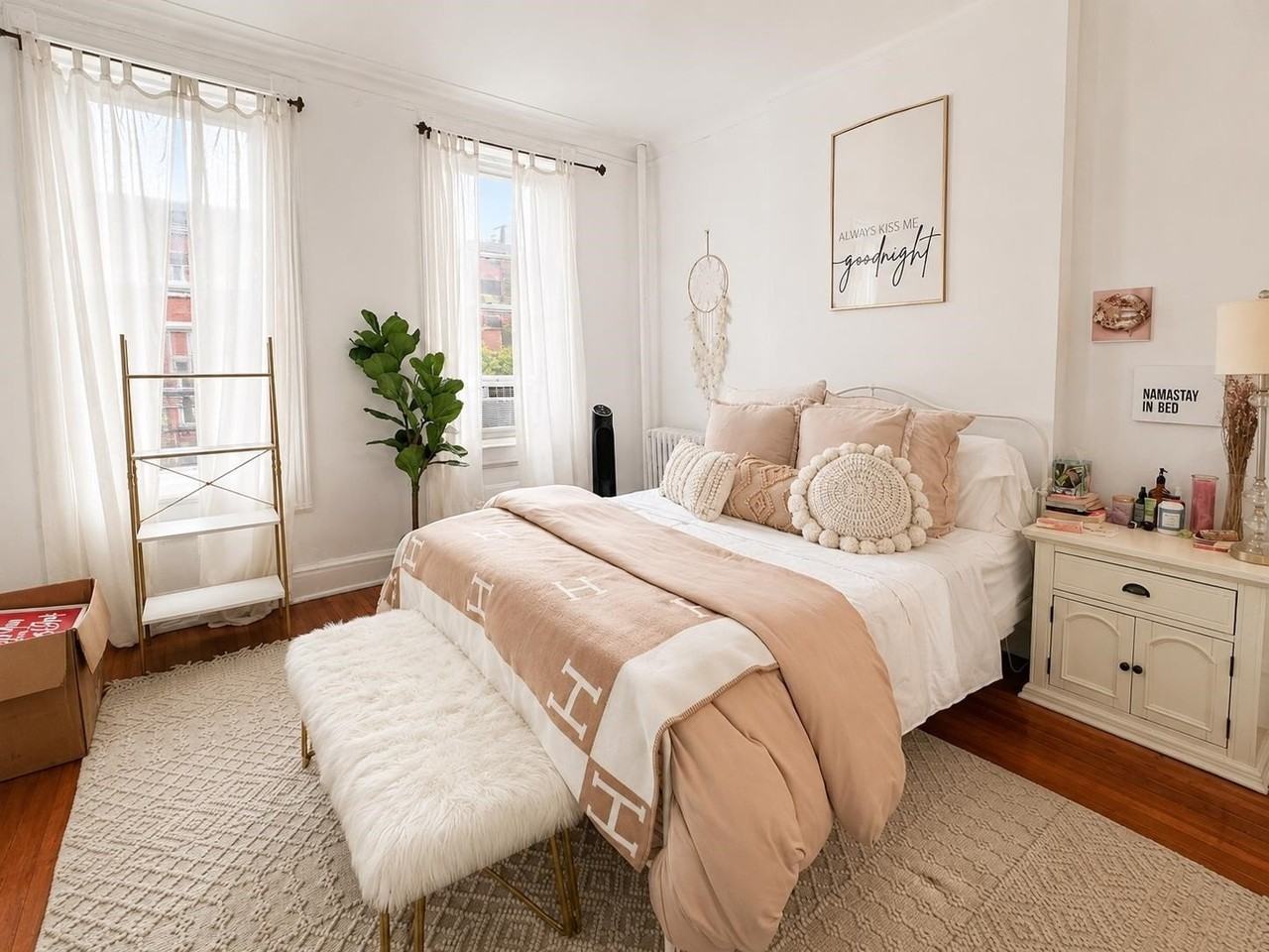 1021 Park Ave #2L - Photo 3 of 7