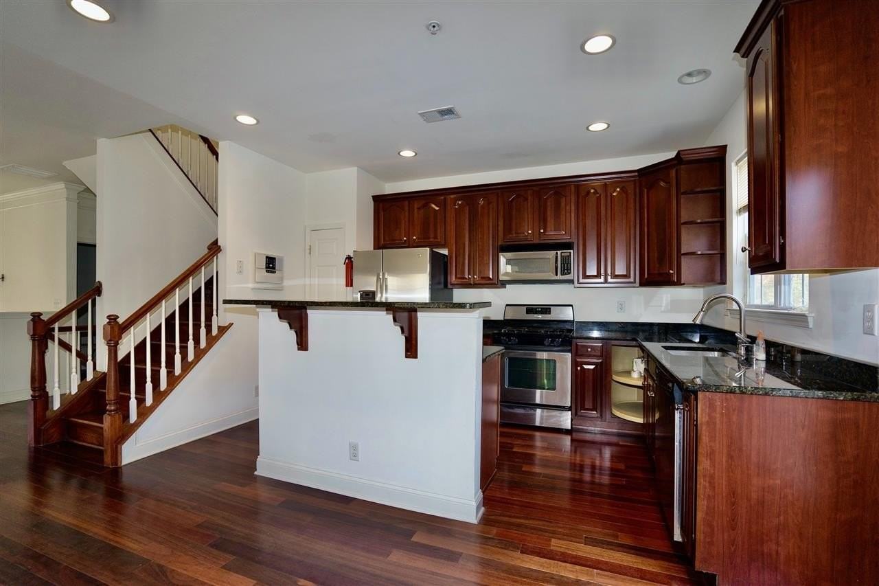 64 Mallard Pl - Photo 5 of 27