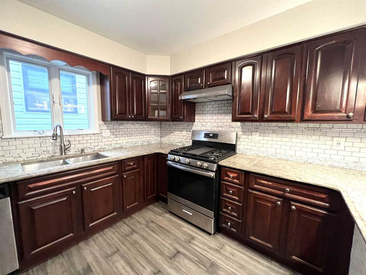 25 Wallis Ave #1 - Photo 7 of 22