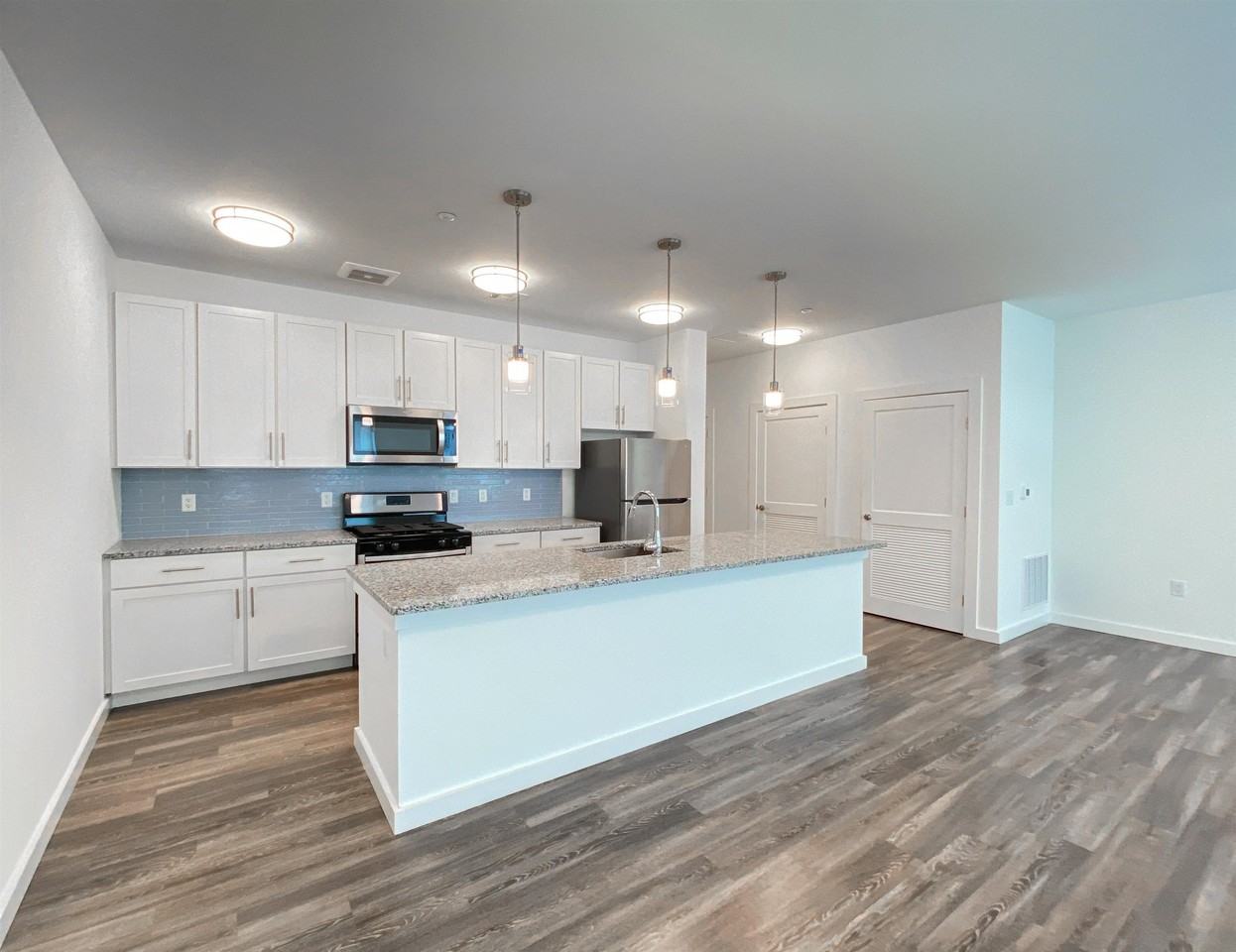 4 Orient Ave #505 - Photo 5 of 7