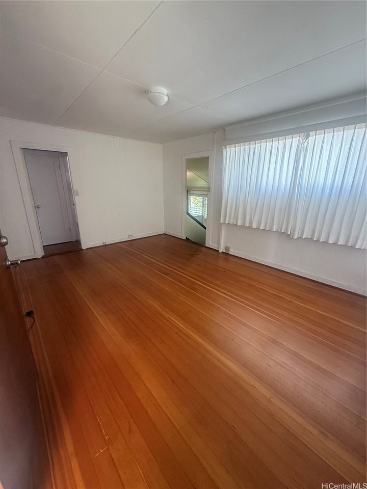 2329 Orchid St - Photo 2 of 15