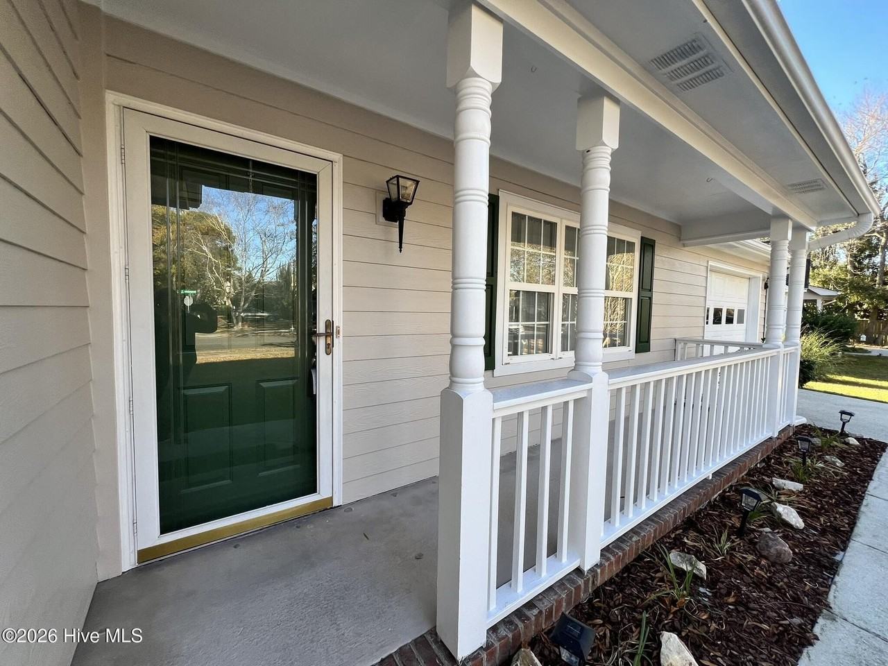 1006 Steeplechase Rd - Photo 2 of 28