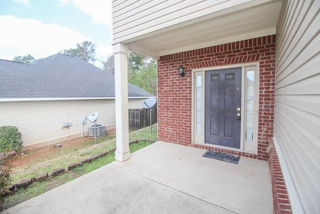 458 Lory Ln - Photo 3 of 37