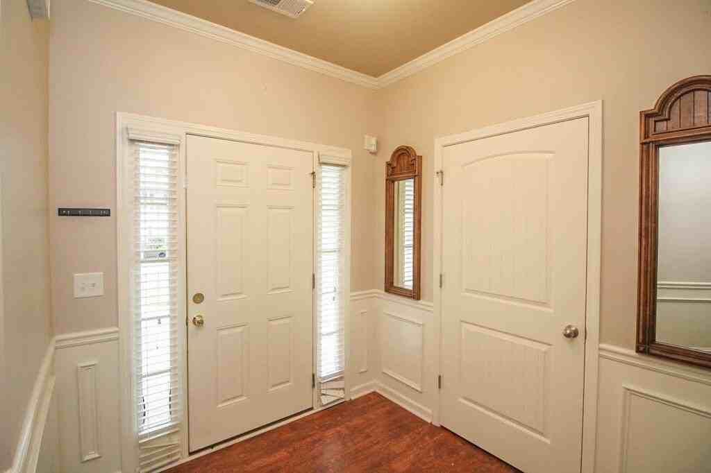 458 Lory Ln - Photo 6 of 37