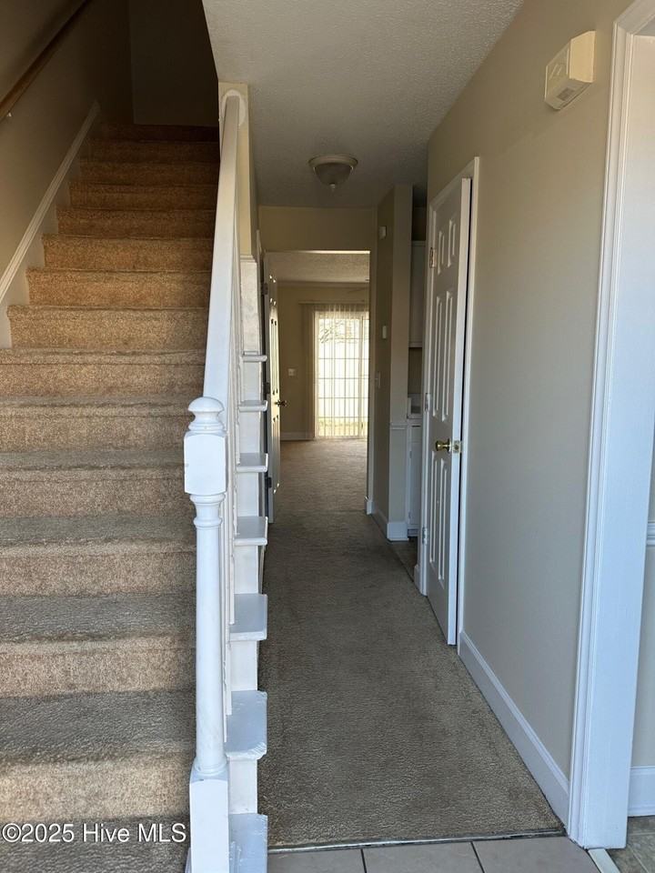 1264 Westridge Ct #A - Photo 2 of 16