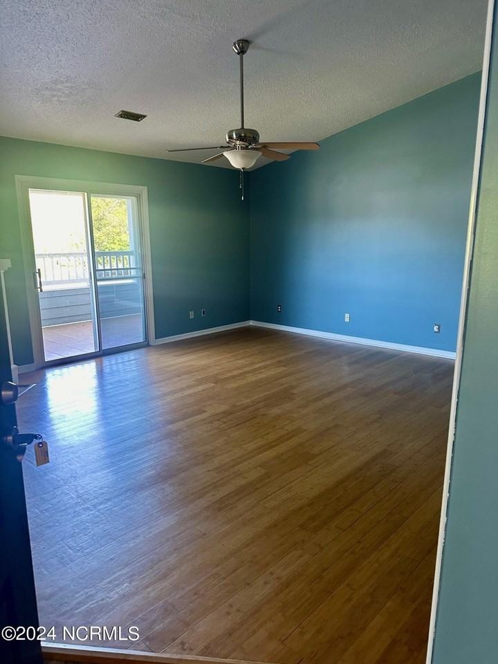 101 Breezewood Dr #A - Photo 2 of 9