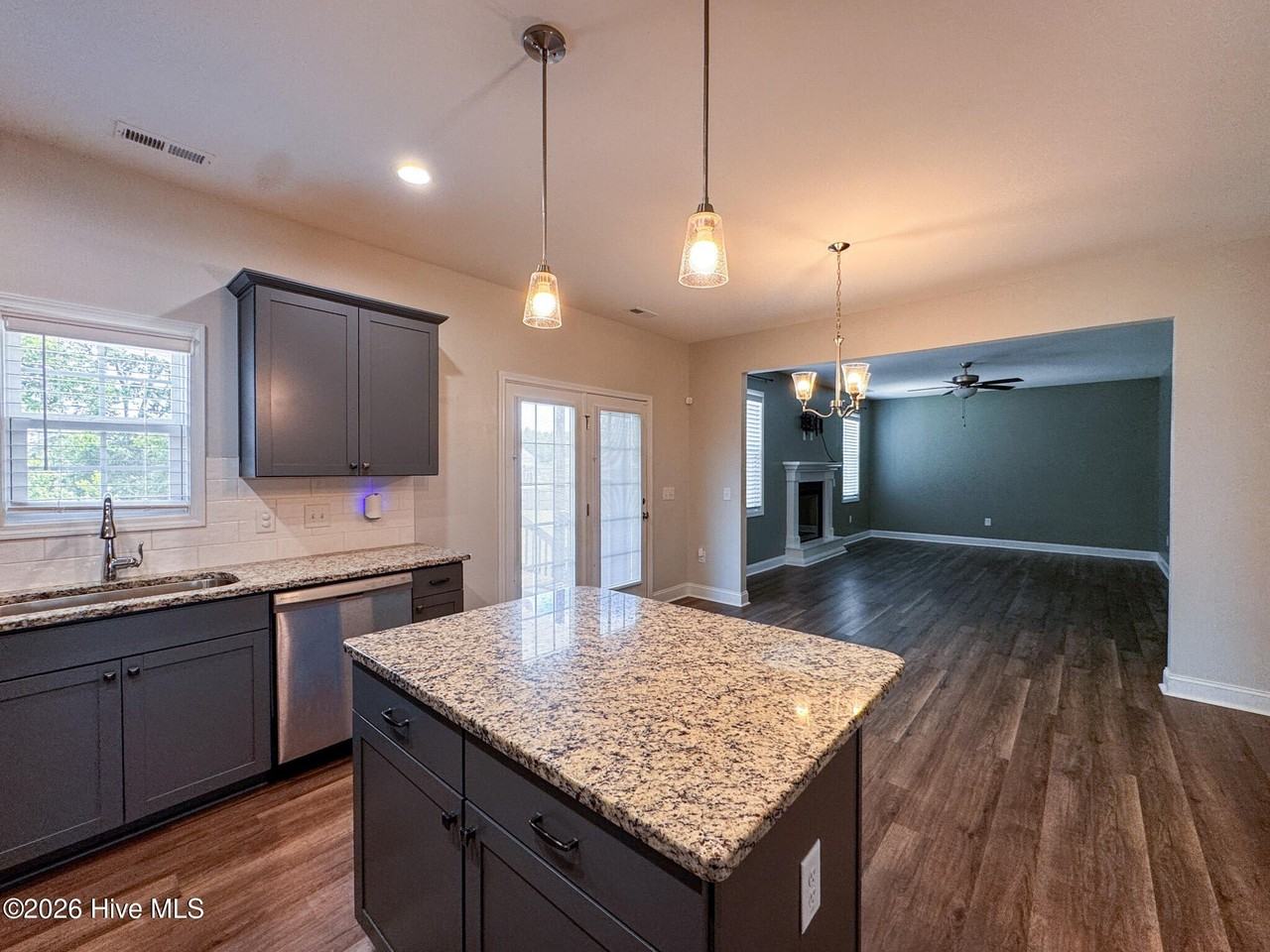 227 High Branch Dr - Photo 7 of 32
