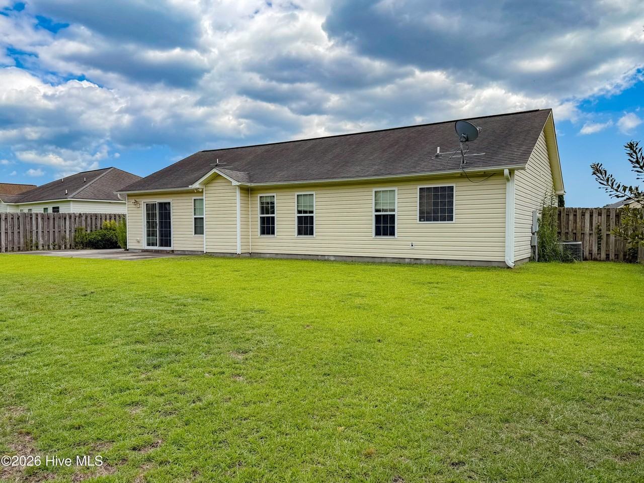 205 Wynbrookee Ln - Photo 3 of 13