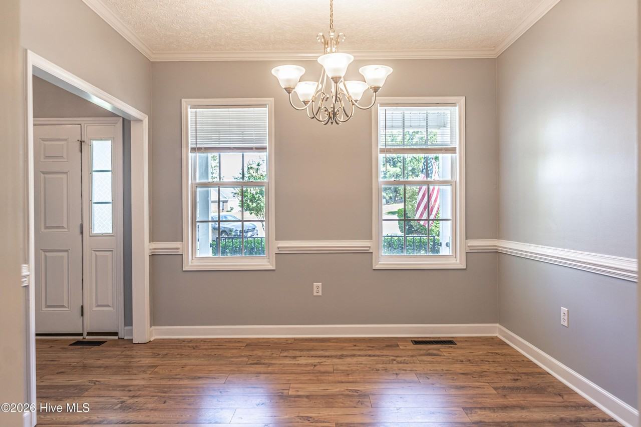 108 Silver Burn Pl - Photo 3 of 31