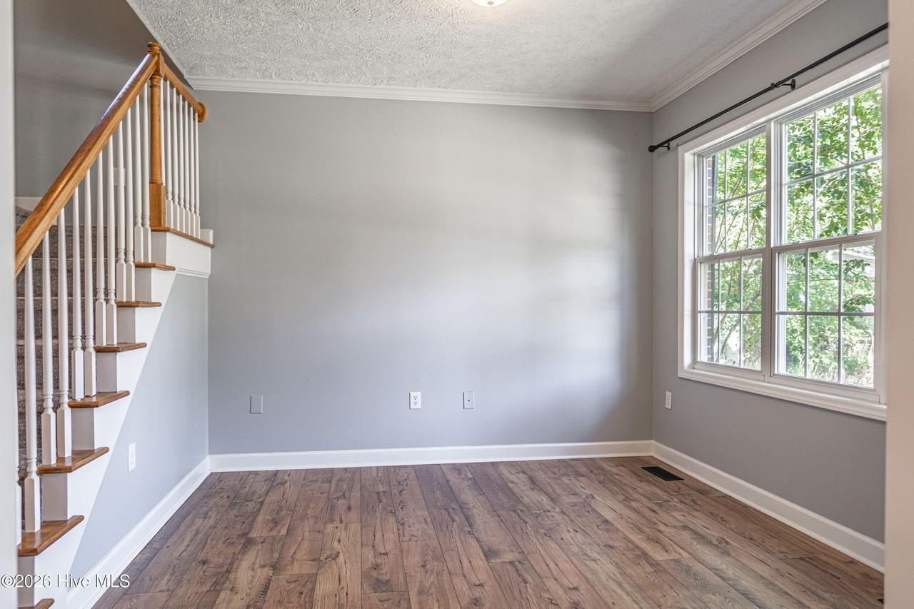 108 Silver Burn Pl - Photo 5 of 31