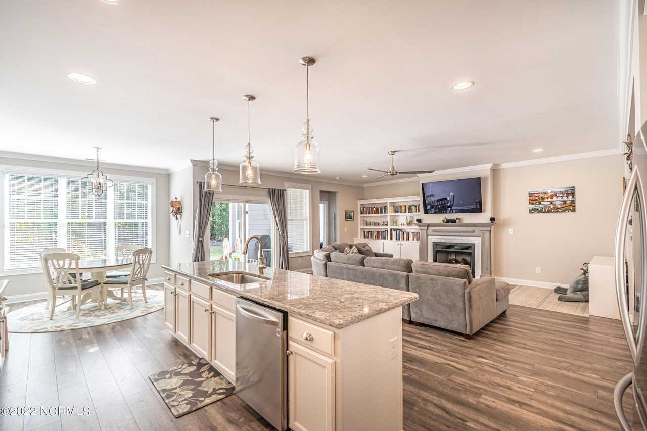 365 N Bracken Fern Ln - Photo 6 of 50