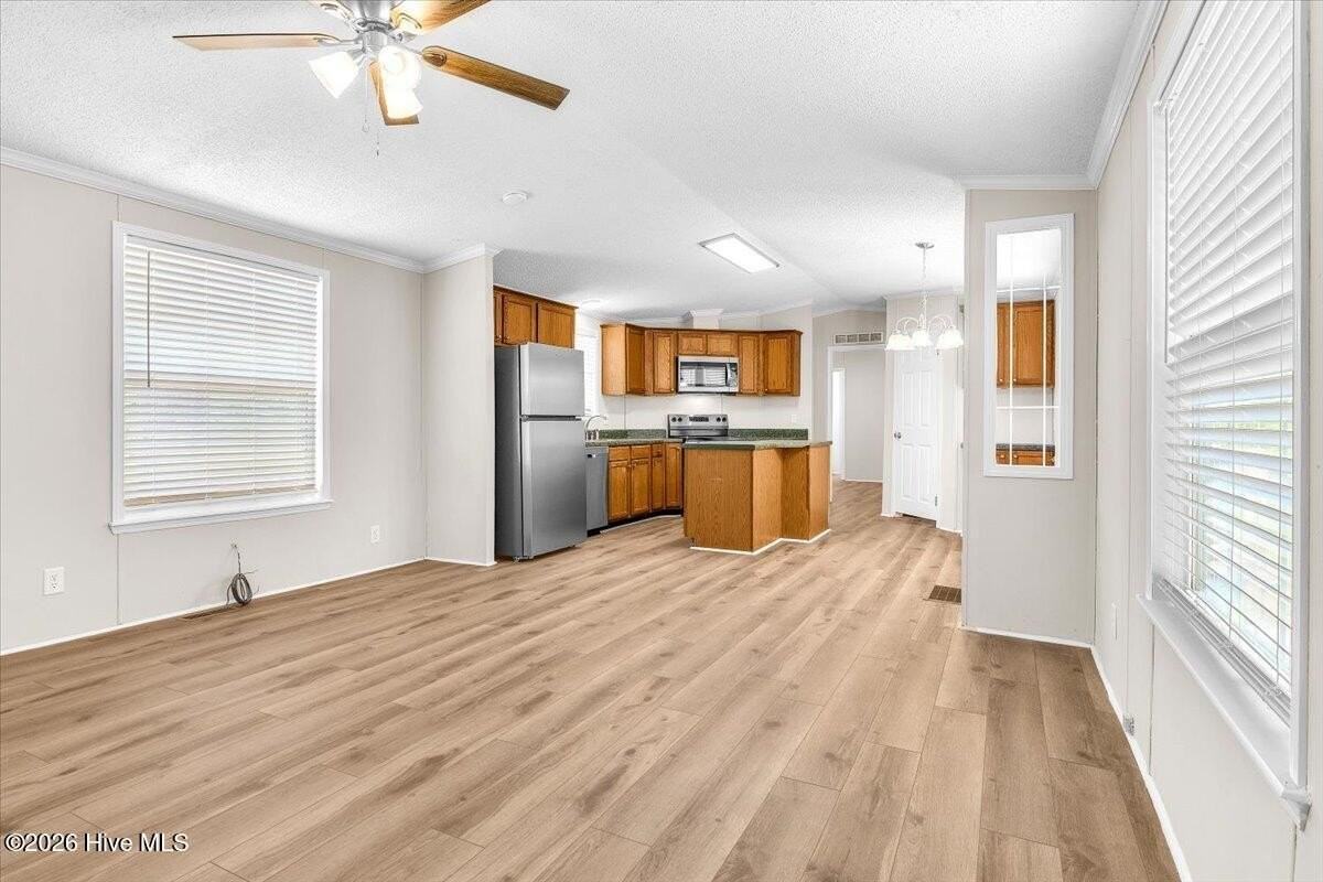 112 Coot Davis Rd - Photo 5 of 37