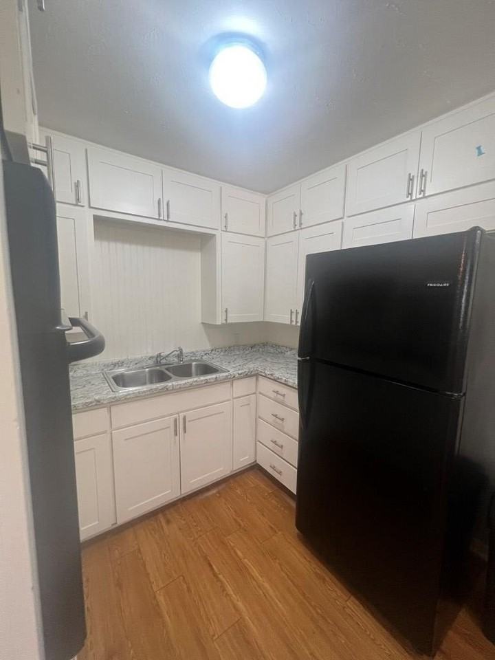 100A Hilltop Dr - Photo 4 of 15