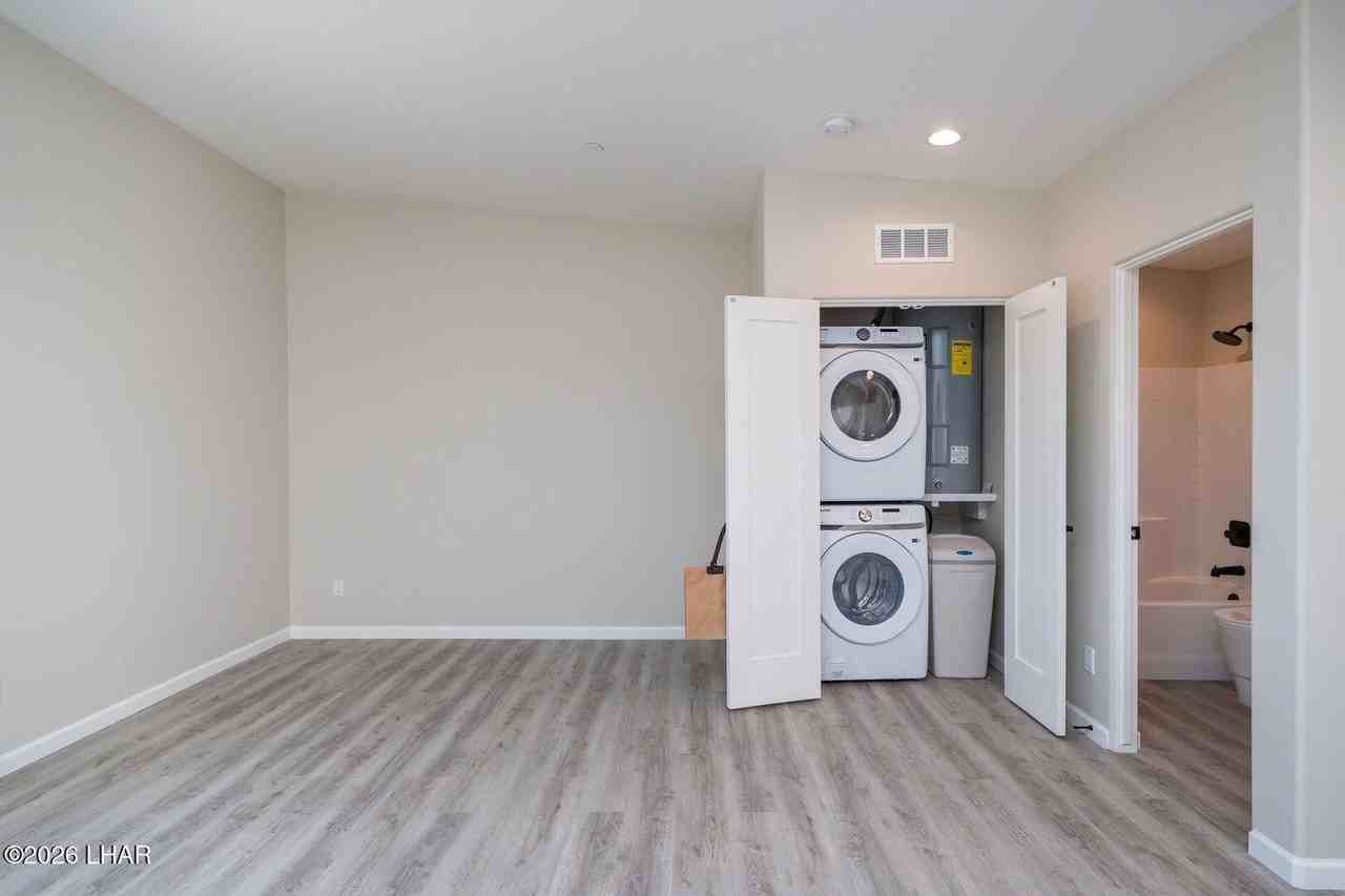 2441 Mcculloch Blvd N #F - Photo 6 of 8
