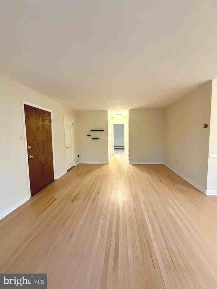 61 Llanfair Rd - Photo 4 of 23