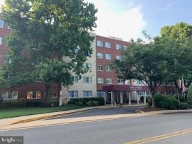 200 N Maple Ave - Photo 1 of 1