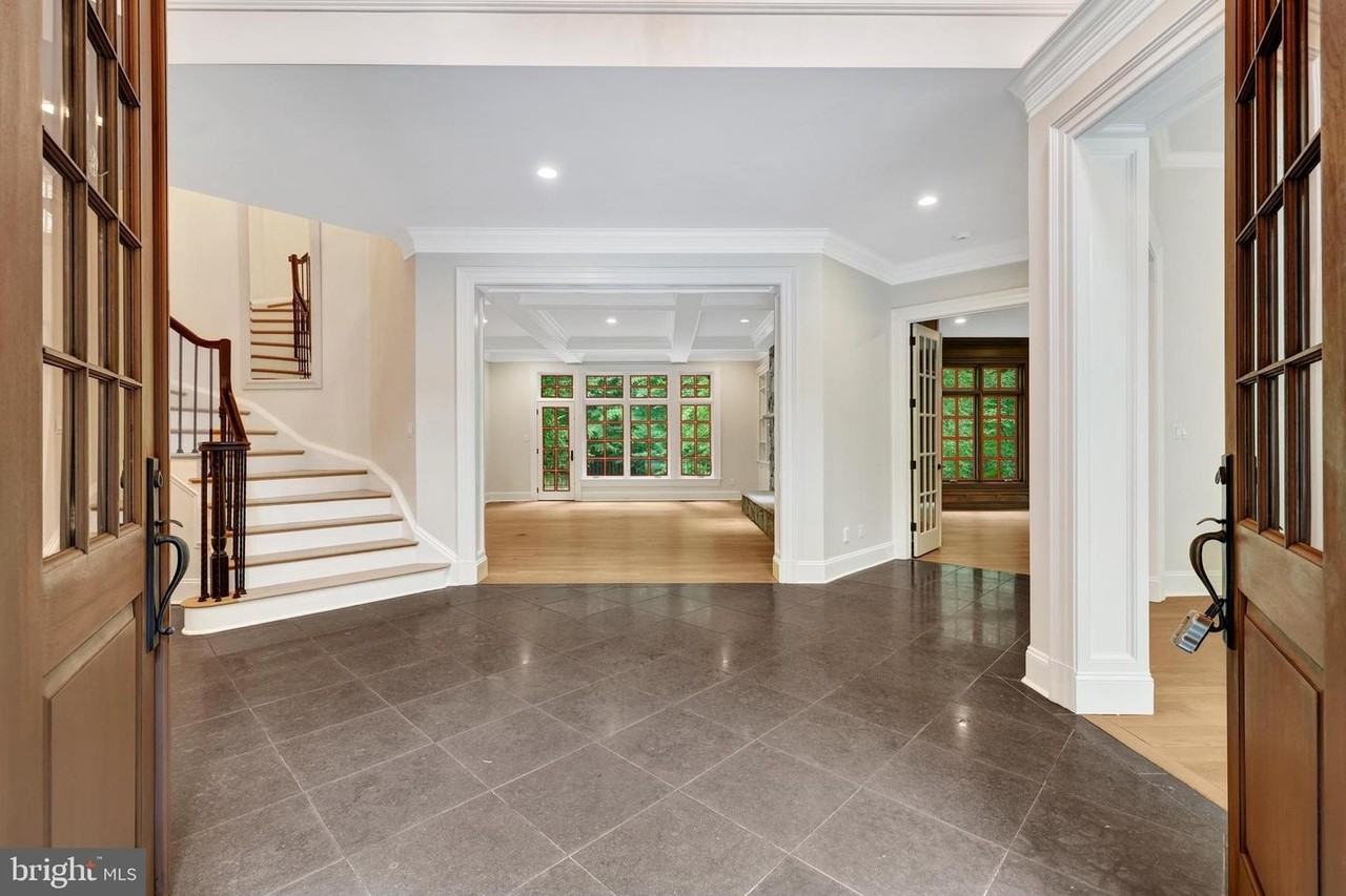 6707 Wemberly Way - Photo 3 of 50