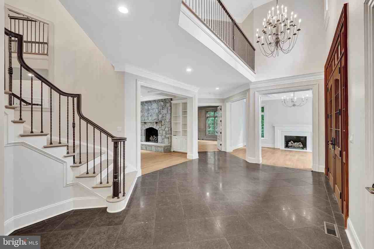 6707 Wemberly Way - Photo 5 of 50
