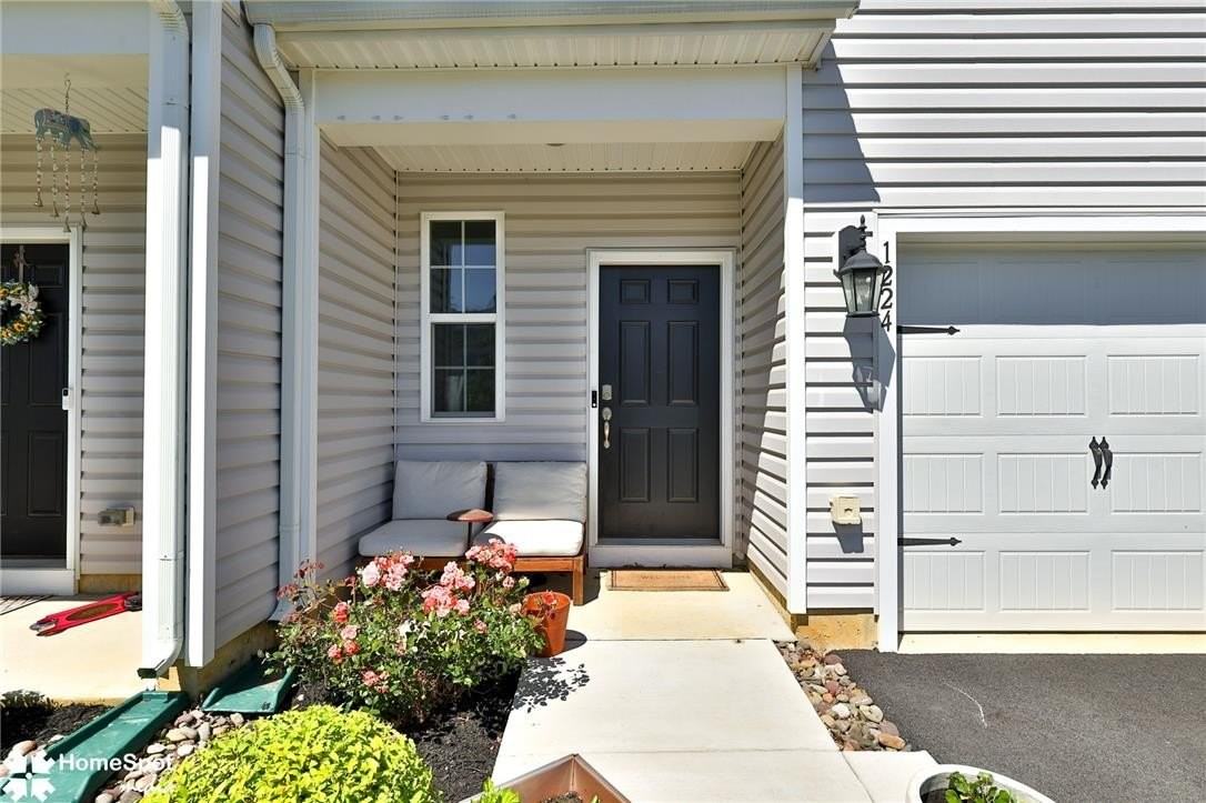 1224 Martin Rd - Photo 2 of 26