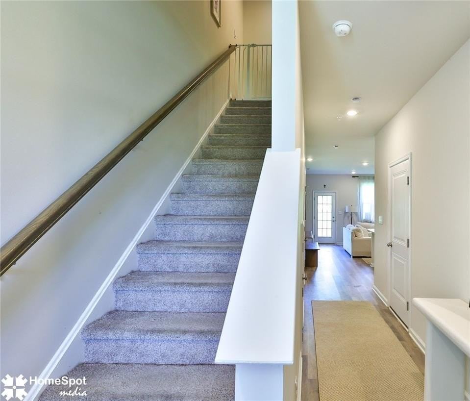 1224 Martin Rd - Photo 4 of 26