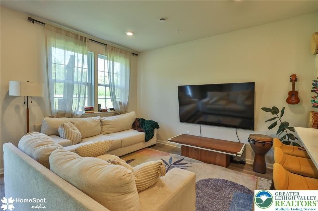 1224 Martin Rd - Photo 6 of 26