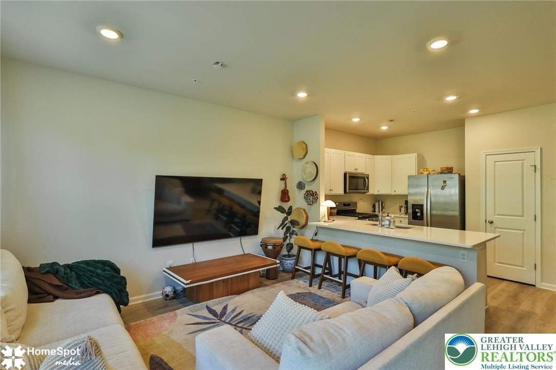 1224 Martin Rd - Photo 7 of 26