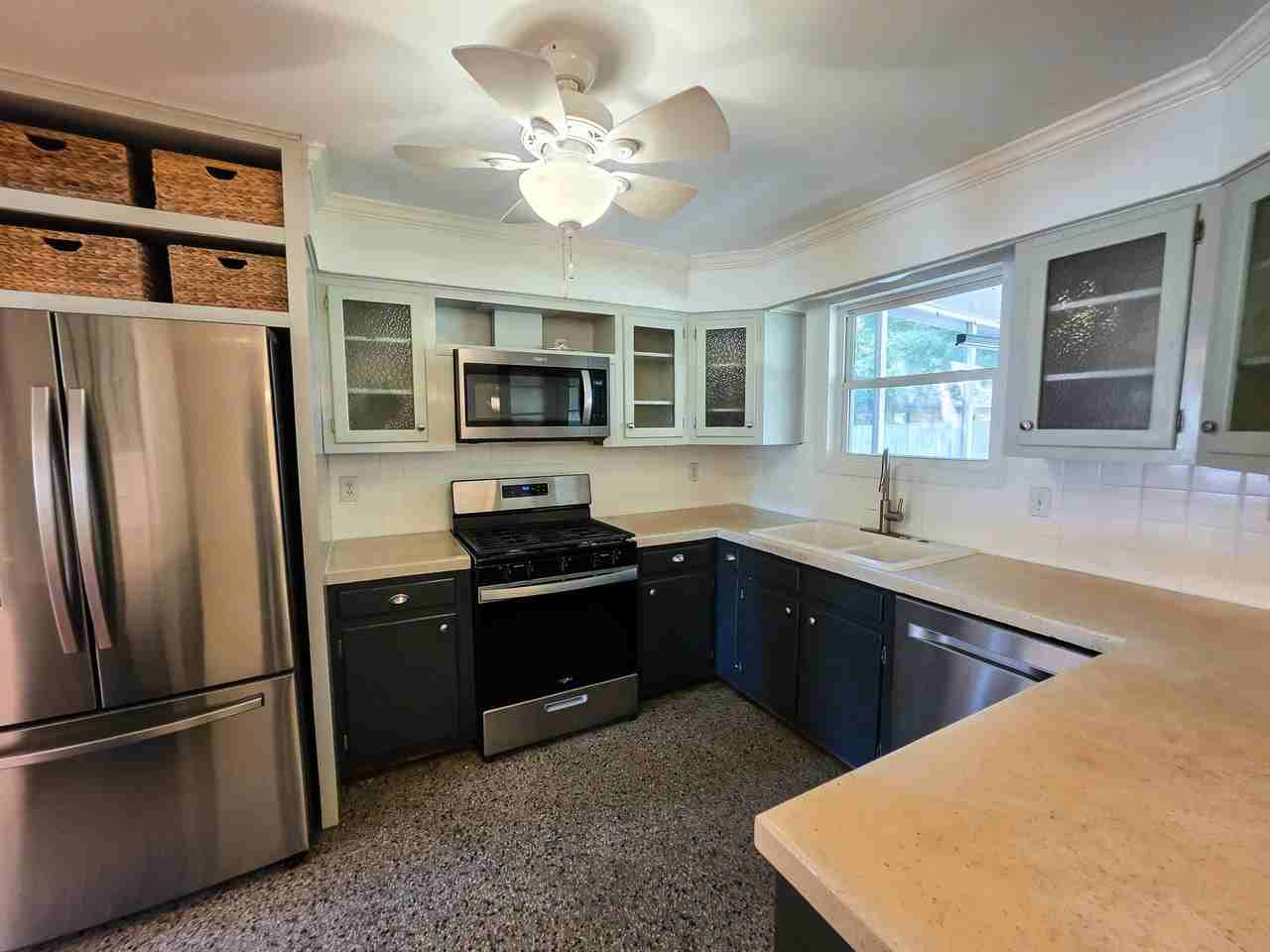 5226 Princeton Rd - Photo 6 of 21