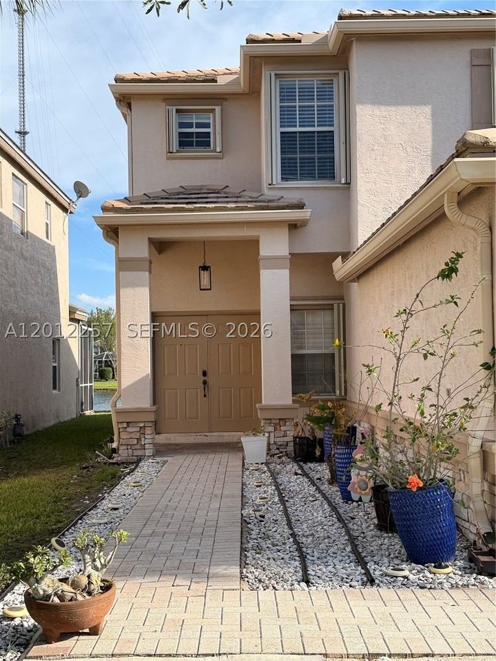 10434 White Pinto Ct - Photo 4 of 33