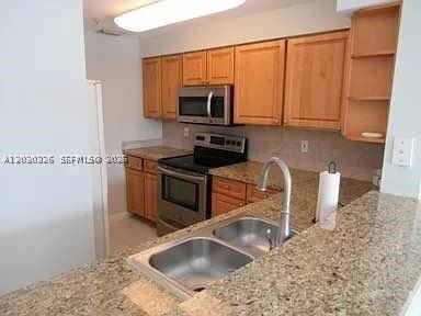 2044 Alta Meadows Ln #1808 - Photo 4 of 16