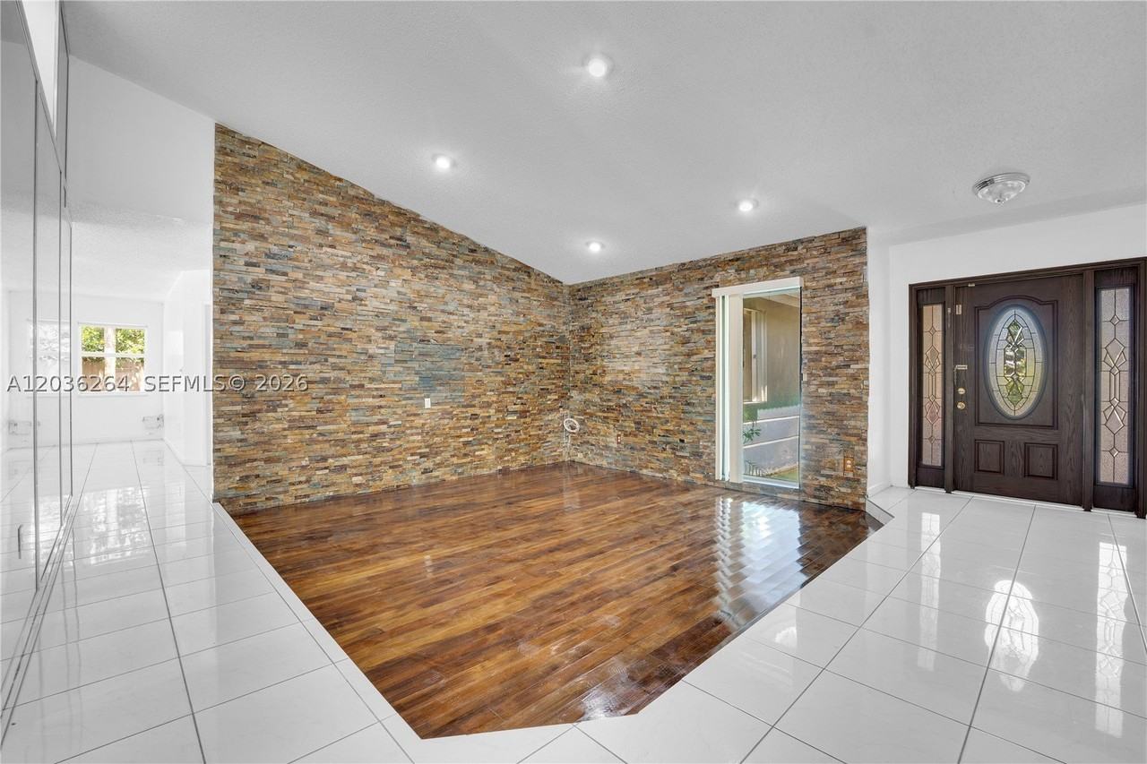 15241 Sw 150th St - Photo 6 of 44