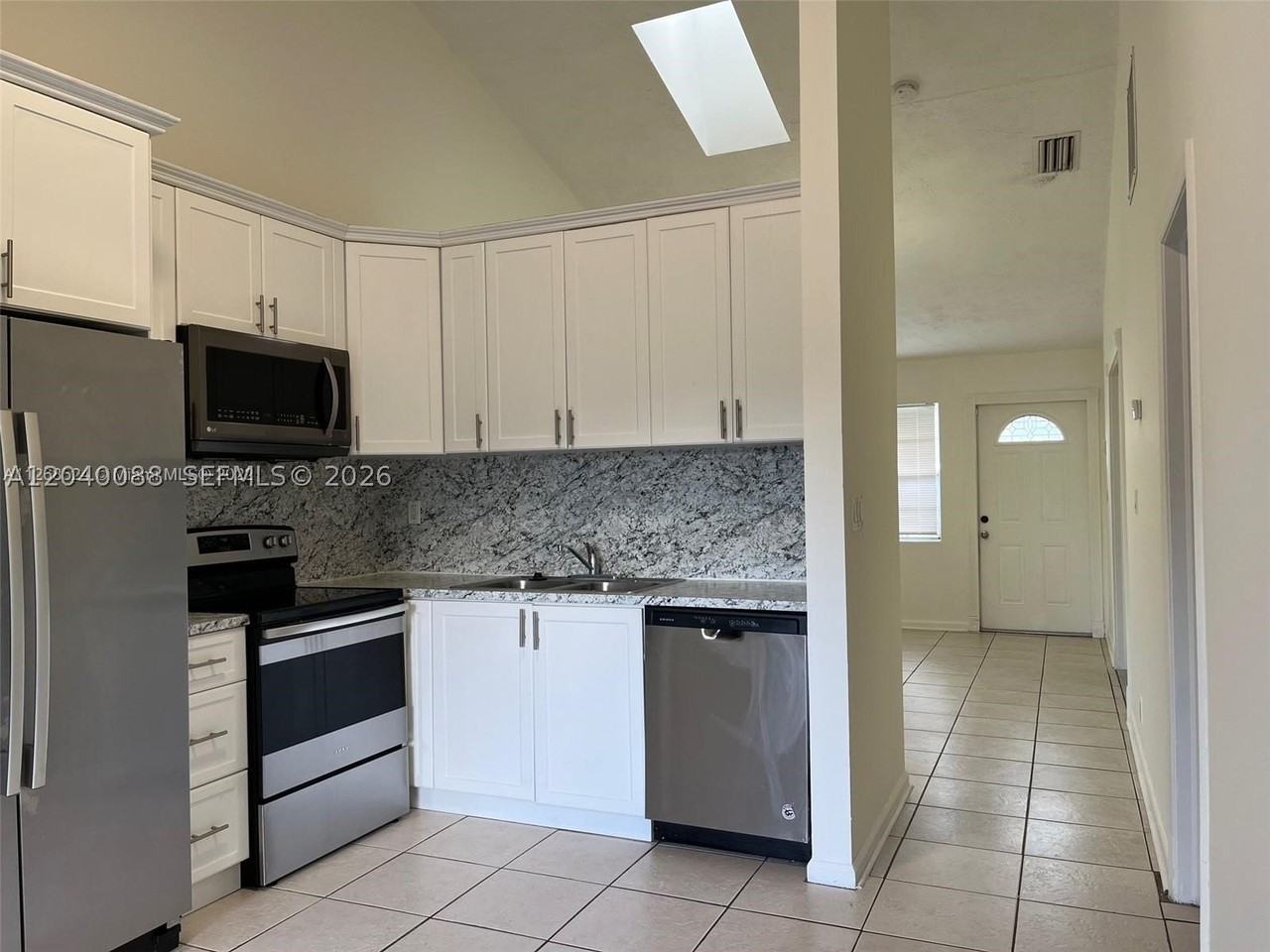 7321 Tam Oshanter Blvd - Photo 5 of 13