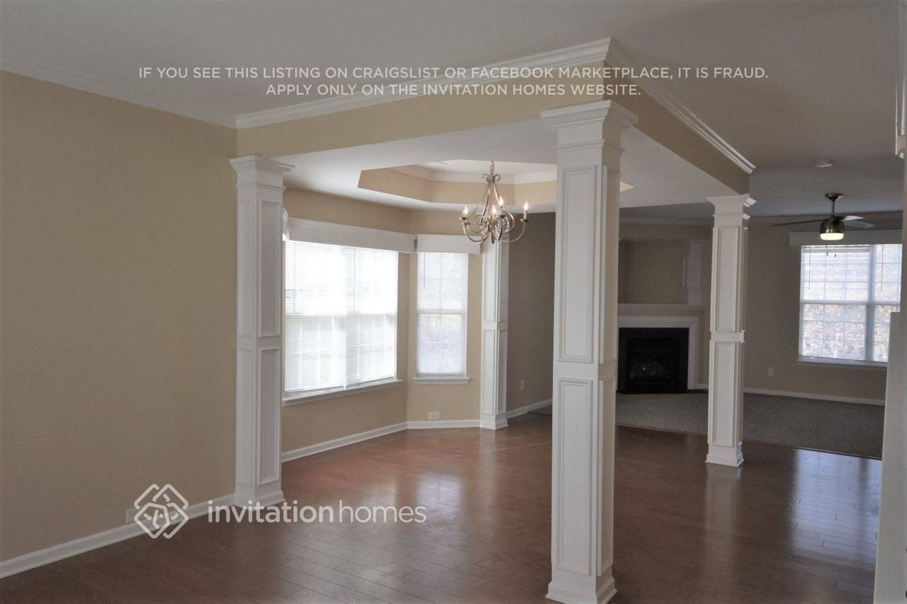 1267 Folkstone Ridge Ln - Photo 2 of 15
