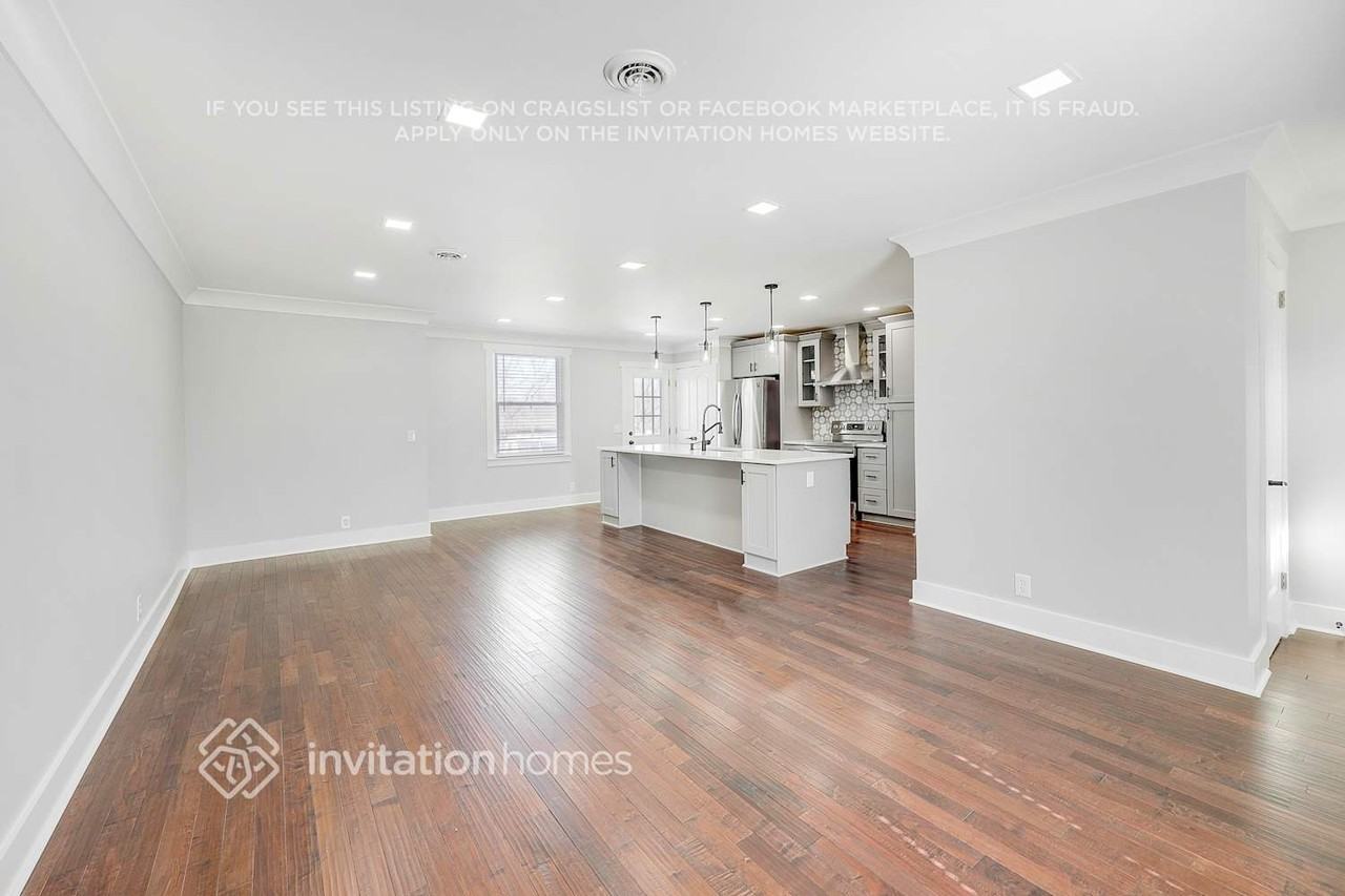 5104 Parishwood Ct - Photo 5 of 29