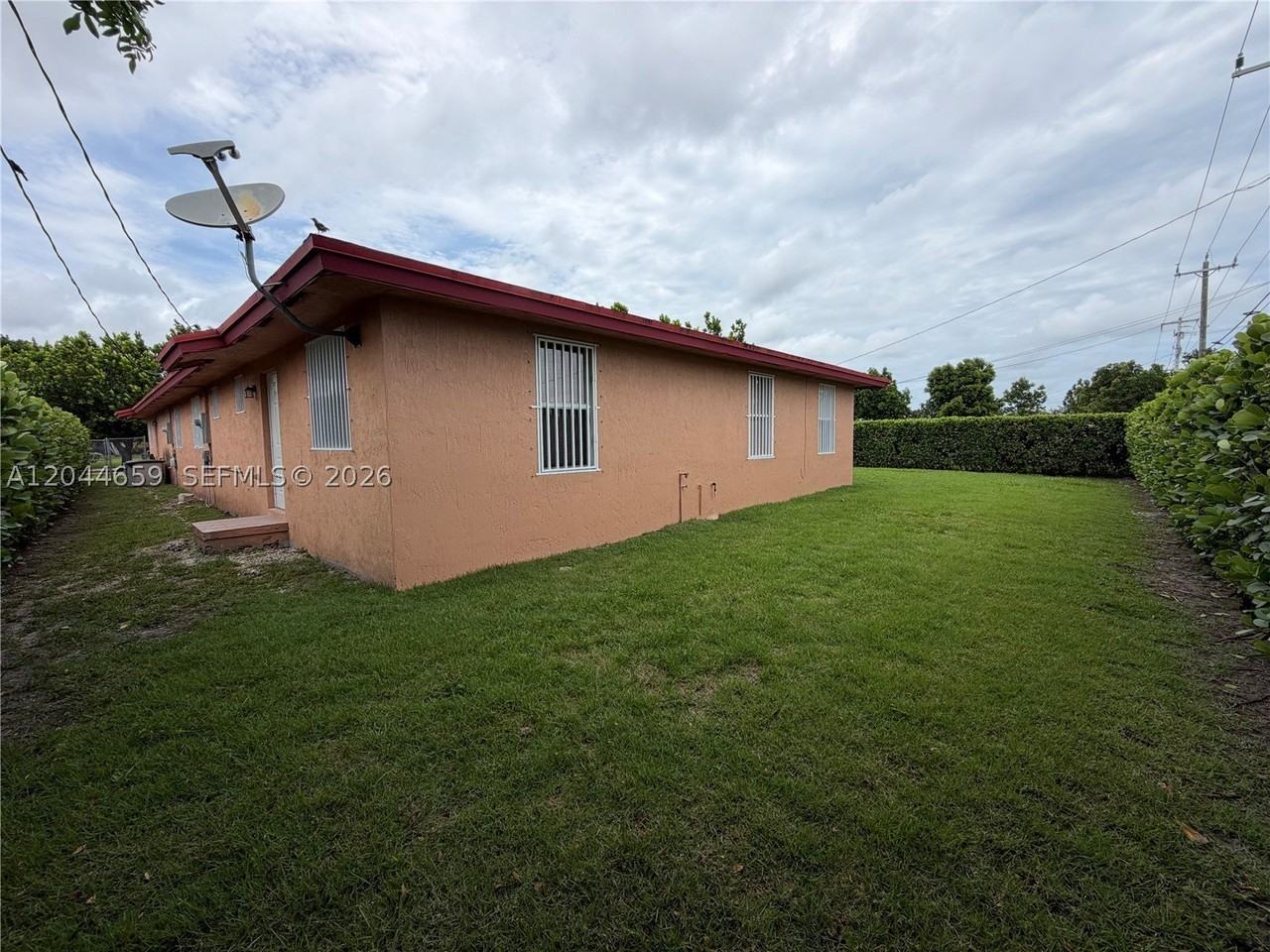 10530 Sw 183rd St #2 - Photo 3 of 19