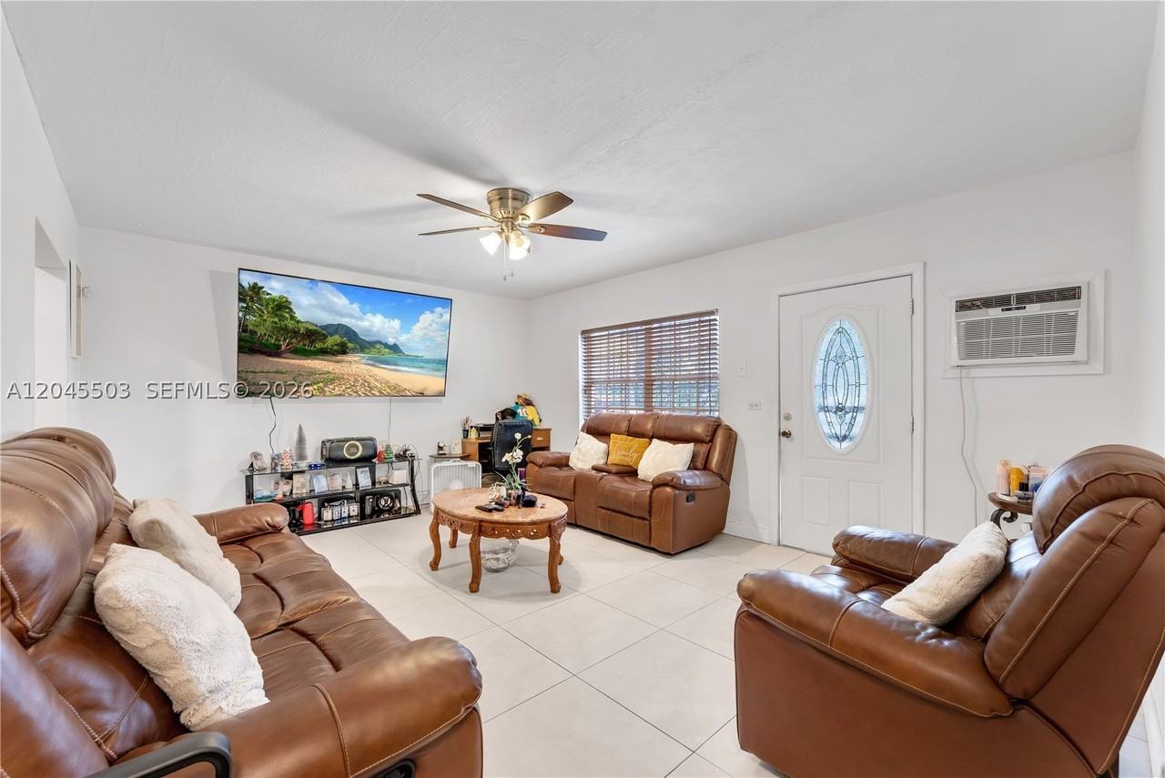 13495 Nw 8th Ave #13495 - Photo 5 of 10