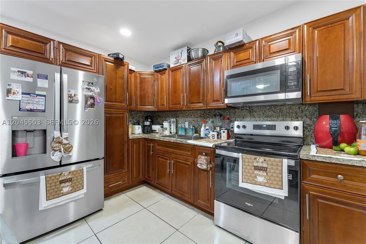 13495 Nw 8th Ave #13495 - Photo 6 of 10
