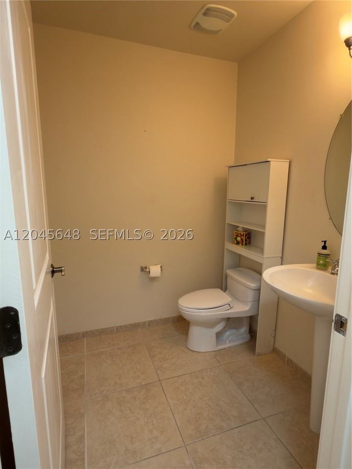 16100 Emerald Estates Dr #281 - Photo 6 of 39