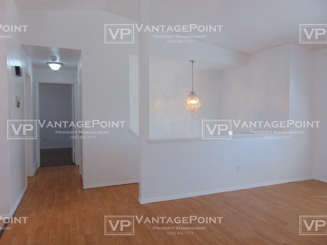 433 S Kensington Dr #1 - Photo 4 of 28
