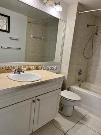 6841 Sw 44th St #204 - Photo 5 of 13