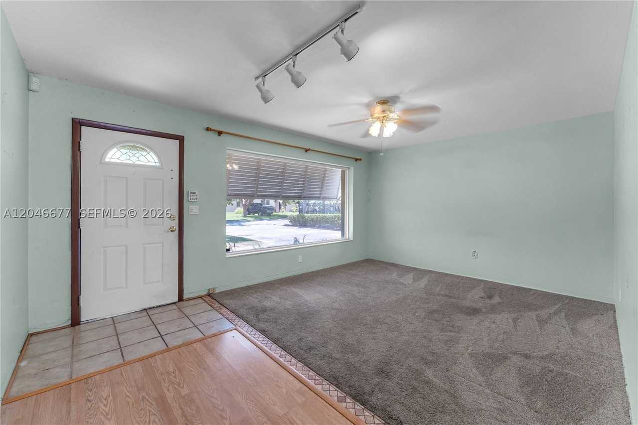 16721 Sw 298th Ter - Photo 2 of 33