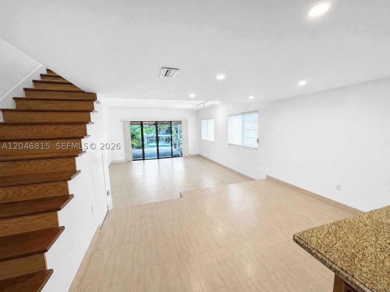 1540 Ne 105th St - Photo 7 of 21